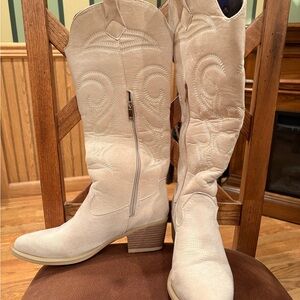 Trendy Boutique Cream Heeled Boots
